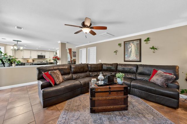 1728 Calle Campana, Roseville, CA 95747