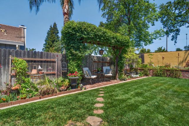 1728 Calle Campana, Roseville, CA 95747
