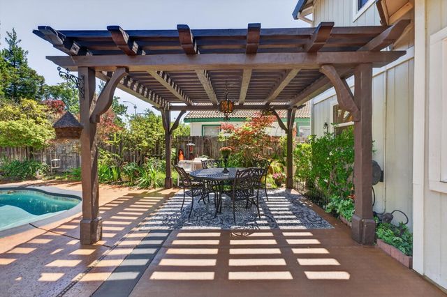 1728 Calle Campana, Roseville, CA 95747