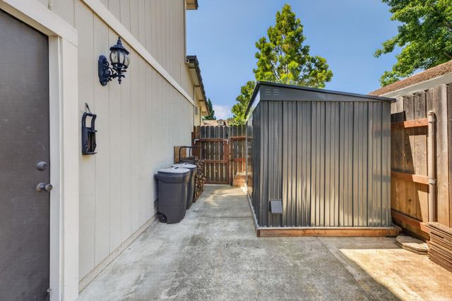 1728 Calle Campana, Roseville, CA 95747