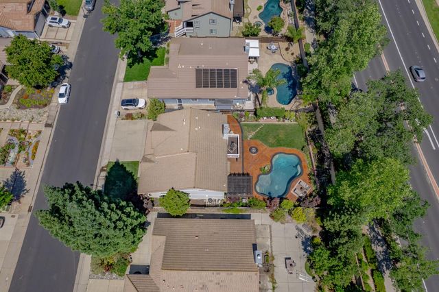 1728 Calle Campana, Roseville, CA 95747