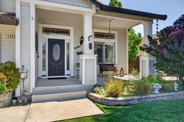 1728 Calle Campana, Roseville, CA 95747