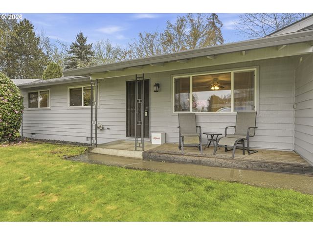 16825 Sw CAMBRIDGE Ct, Beaverton, OR 97078