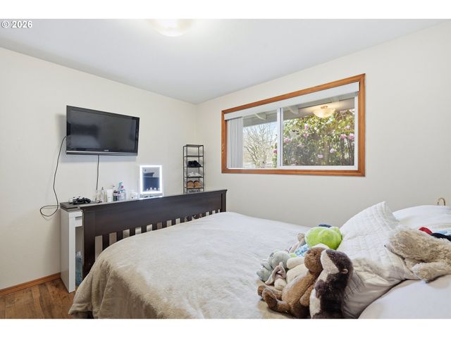 16825 Sw CAMBRIDGE Ct, Beaverton, OR 97078