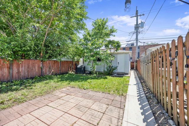 13219 S Houston Avenue, Chicago, IL 60633