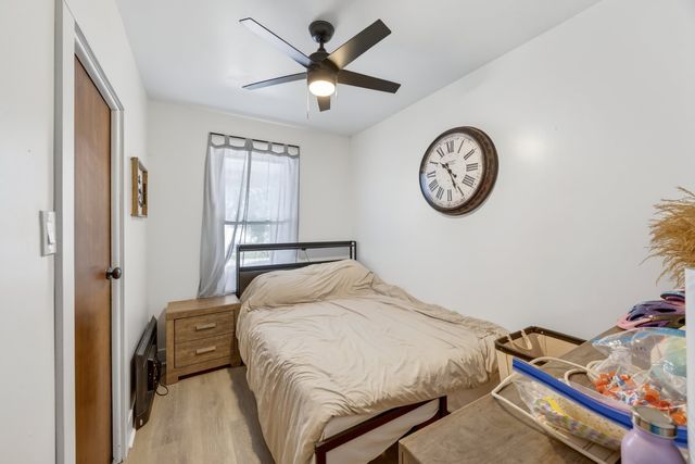 13219 S Houston Avenue, Chicago, IL 60633