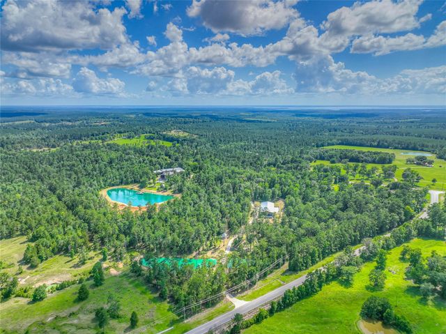 6855 W Fm 942, Livingston, TX 77351