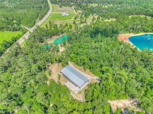 6855 W Fm 942, Livingston, TX 77351
