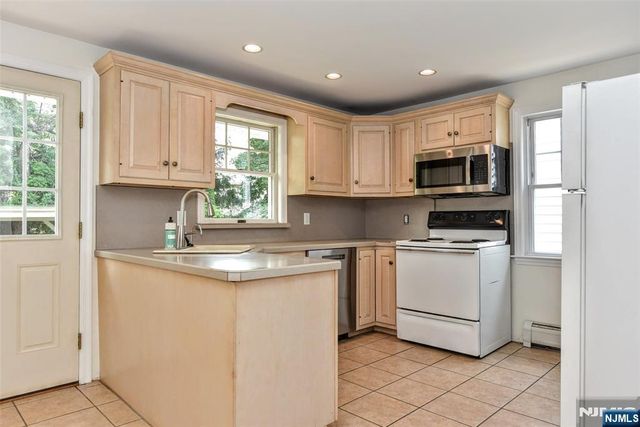 101 Madison Avenue 1st Floor, Midland Park, NJ 07432