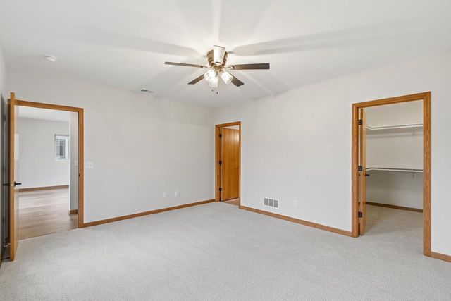 22 Windswept Way, Fitchburg, WI 53719