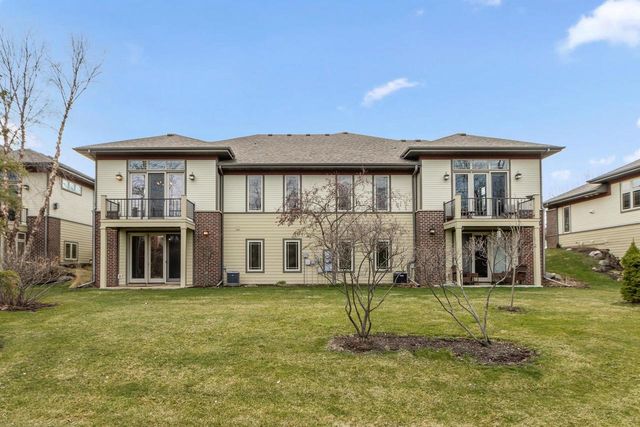 22 Windswept Way, Fitchburg, WI 53719