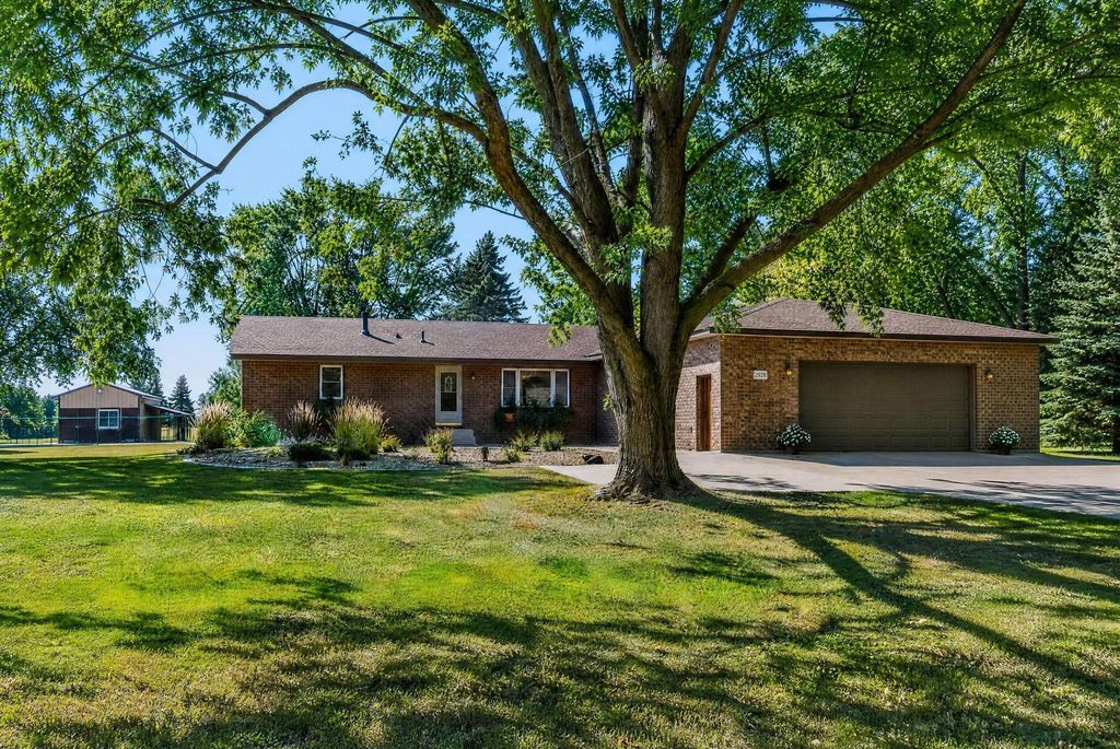 8840 235th Street W, Lakeville, MN 55044 — exterior