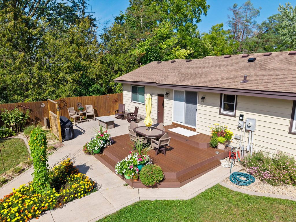 8840 235th Street W, Lakeville, MN 55044 — photo 2