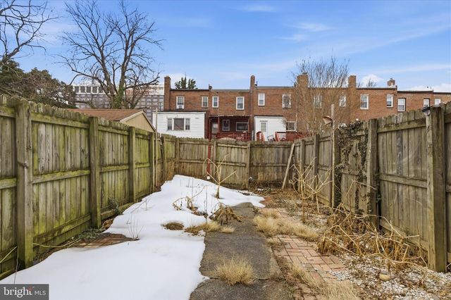 814 S OAK ST, Arlington, VA 22204