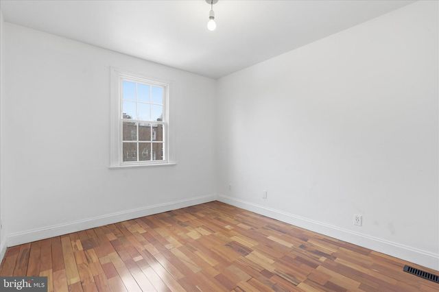 814 S OAK ST, Arlington, VA 22204