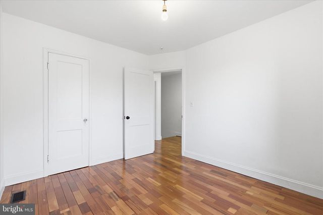 814 S OAK ST, Arlington, VA 22204