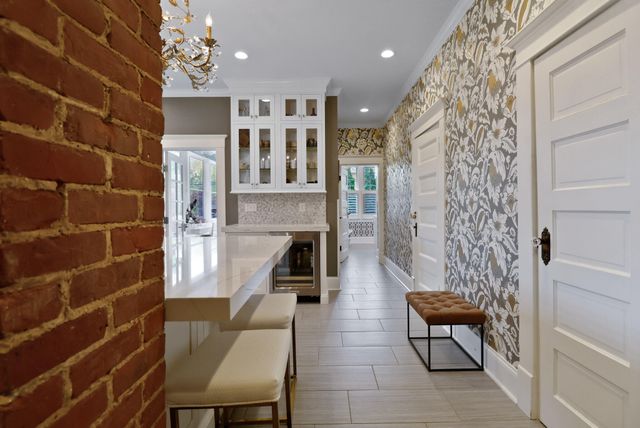 404 Washington Street, Valparaiso, IN 46383