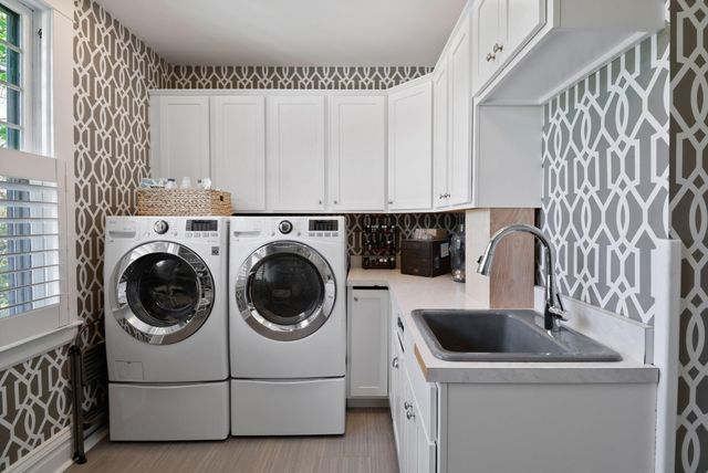 404 Washington Street, Valparaiso, IN 46383