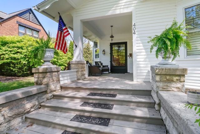 404 Washington Street, Valparaiso, IN 46383