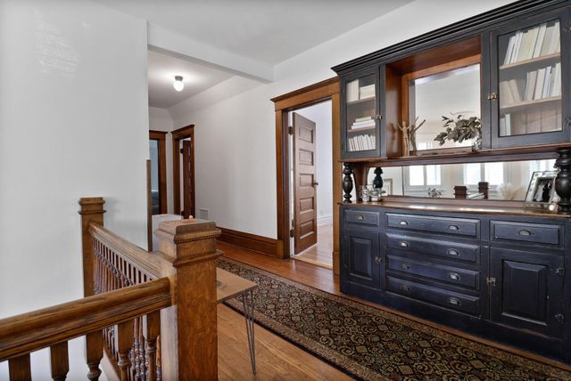 404 Washington Street, Valparaiso, IN 46383