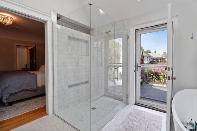 404 Washington Street, Valparaiso, IN 46383