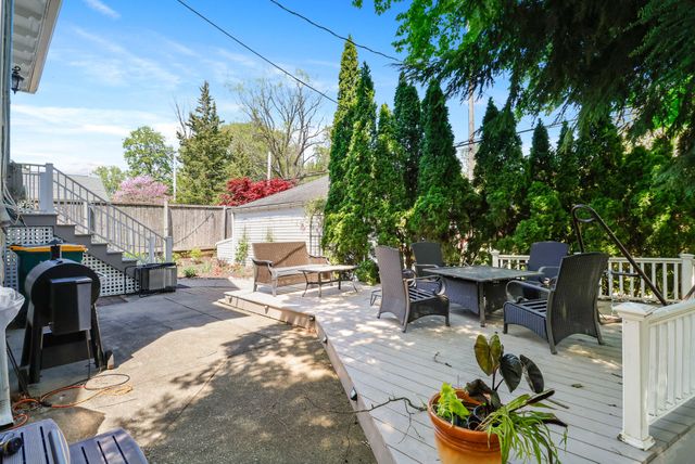 404 Washington Street, Valparaiso, IN 46383