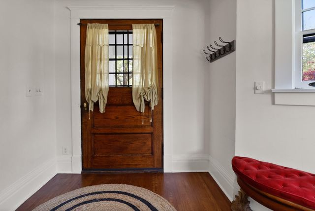 404 Washington Street, Valparaiso, IN 46383