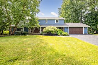 271 Belvista Drive, Penfield, NY 14625