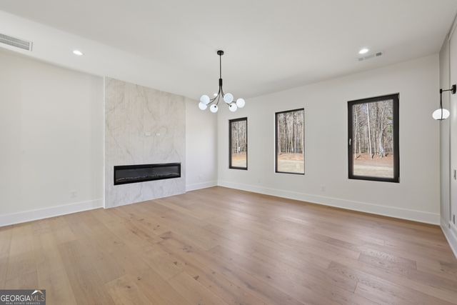 93 Rocky Ridge Way, Auburn, GA 30011