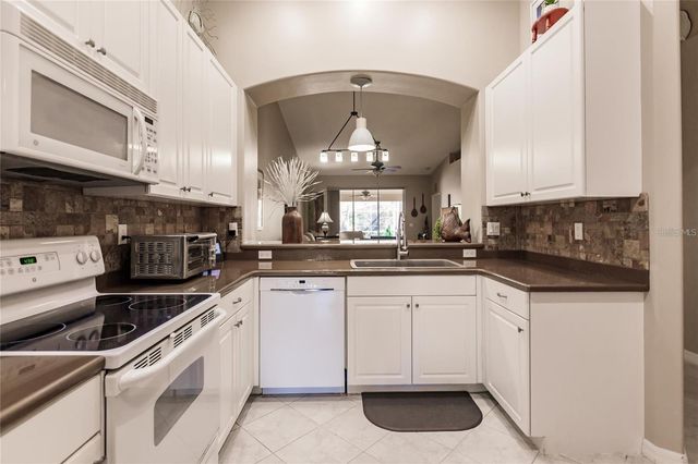 323 MONACO DRIVE 10, Punta Gorda, FL 33950