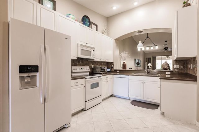 323 MONACO DRIVE 10, Punta Gorda, FL 33950