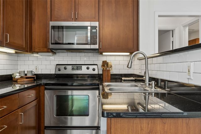 4031 Holland Avenue D, Dallas, TX 75219