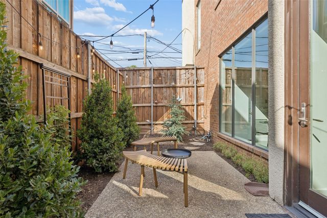 4031 Holland Avenue D, Dallas, TX 75219
