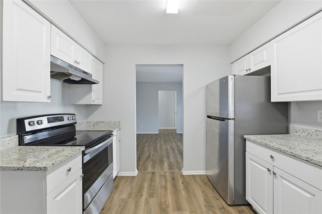 170 W CRYSTAL LAKE AVENUE, Lake Mary, FL 32746