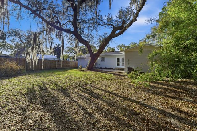 170 W CRYSTAL LAKE AVENUE, Lake Mary, FL 32746