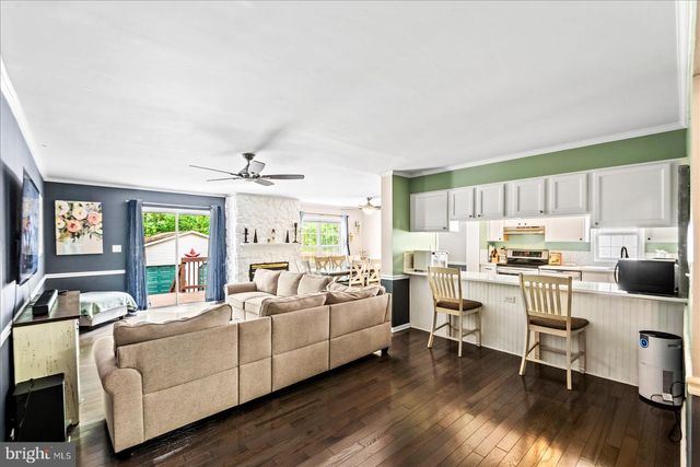 135 WASHINGTON ST, Locust Grove, VA 22508