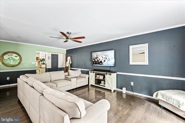 135 WASHINGTON ST, Locust Grove, VA 22508