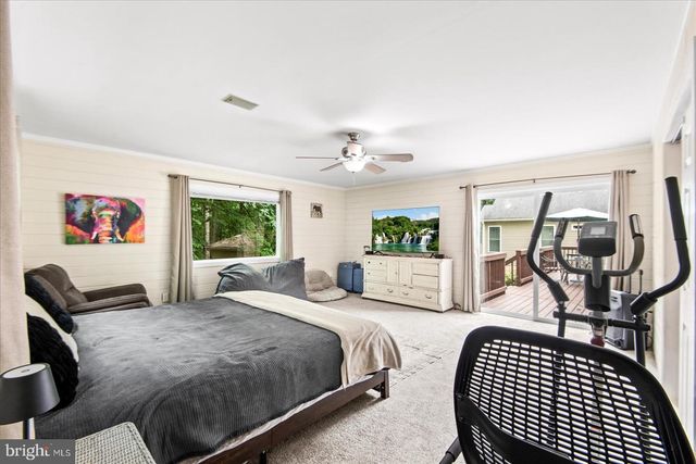135 WASHINGTON ST, Locust Grove, VA 22508