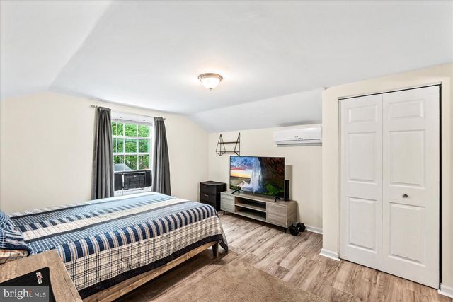 135 WASHINGTON ST, Locust Grove, VA 22508