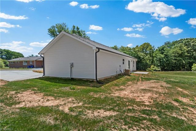 5044 Polk Avenue, Winston-salem, NC 27106