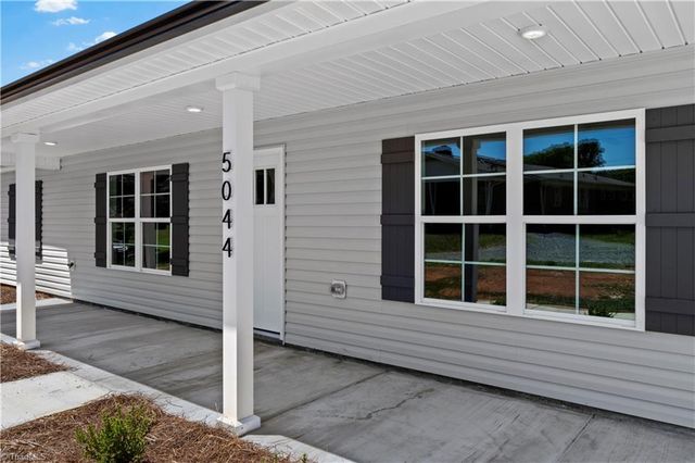 5044 Polk Avenue, Winston-salem, NC 27106