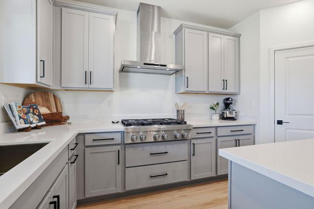 5060 Lisbon Way, Roseville, CA 95747