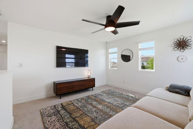 5060 Lisbon Way, Roseville, CA 95747