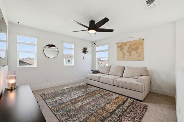 5060 Lisbon Way, Roseville, CA 95747