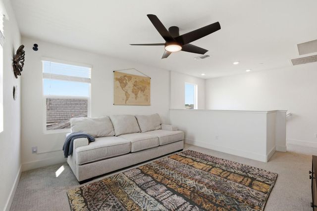 5060 Lisbon Way, Roseville, CA 95747