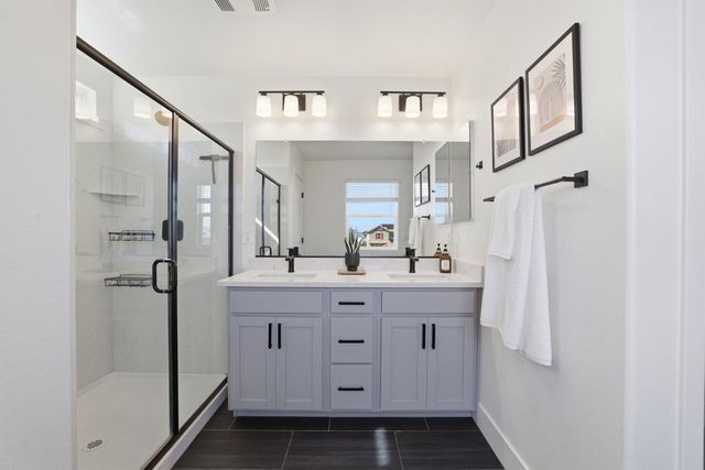 5060 Lisbon Way, Roseville, CA 95747