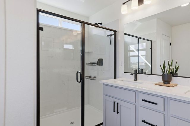 5060 Lisbon Way, Roseville, CA 95747