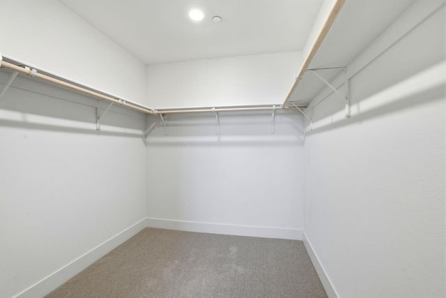 5060 Lisbon Way, Roseville, CA 95747