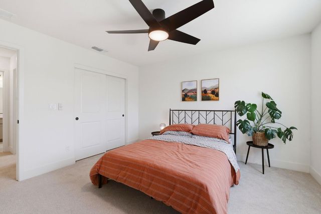 5060 Lisbon Way, Roseville, CA 95747