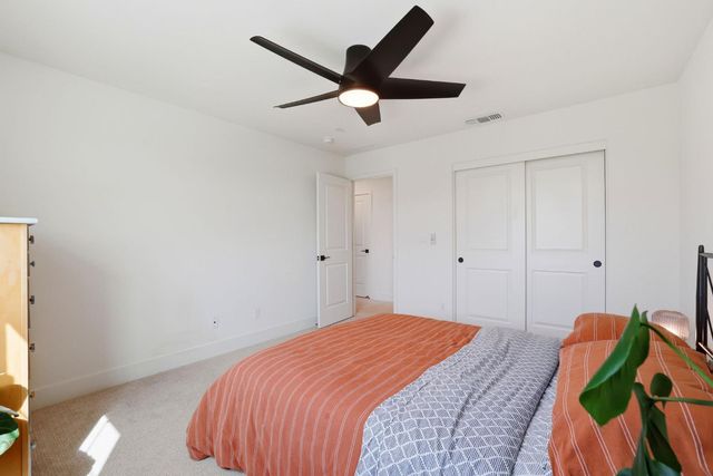 5060 Lisbon Way, Roseville, CA 95747